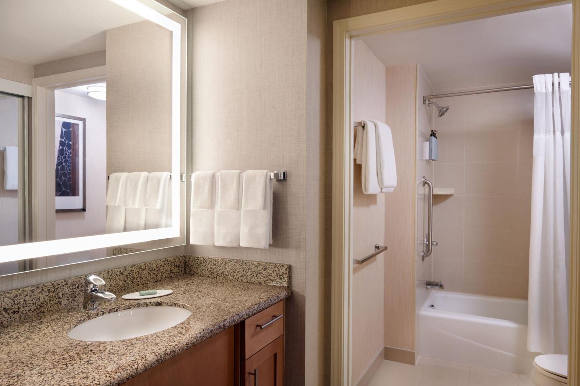 Residence Inn By Marriott Calgary Airport Luaran gambar